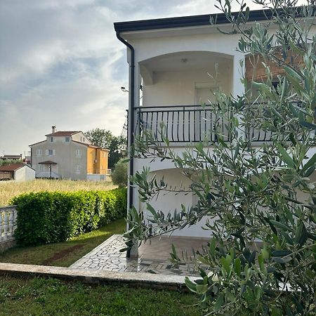Apartmani I Soba Mia Пореч Экстерьер фото