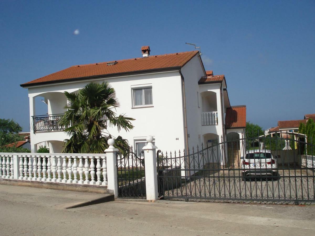 Apartmani I Soba Mia Пореч Экстерьер фото