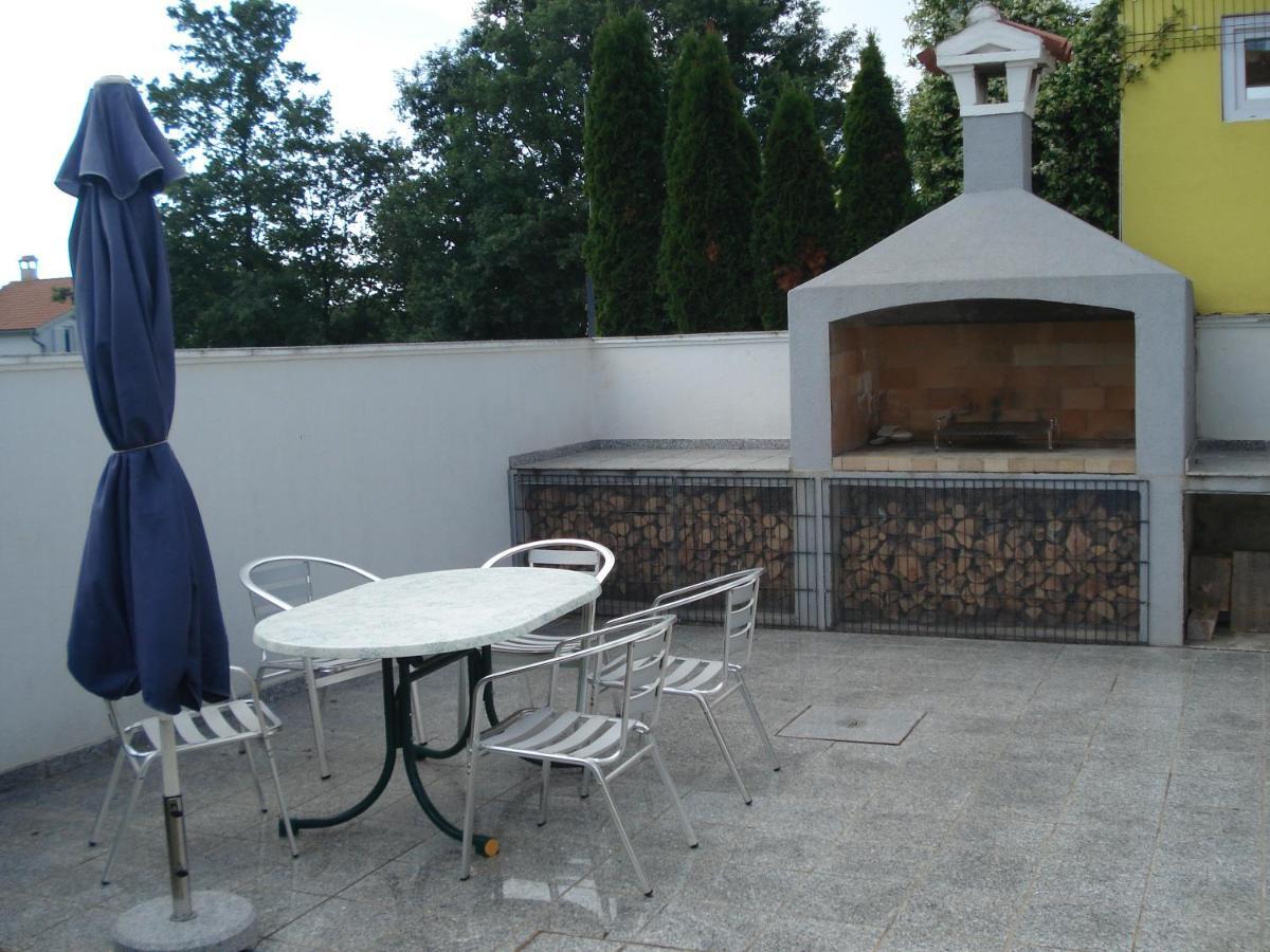 Apartmani I Soba Mia Пореч Экстерьер фото